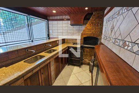 Casa à venda com 3 quartos, 259m² em Maria Paula, Niterói