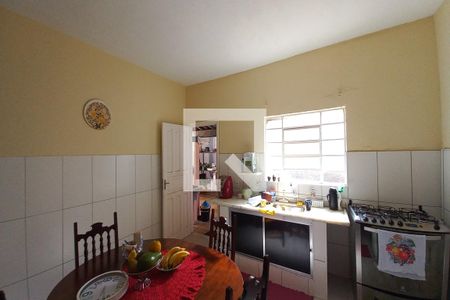 Cozinha  de casa à venda com 3 quartos, 291m² em Vila Joaquim Inacio, Campinas