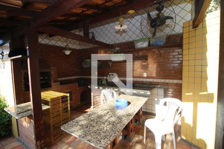 Área Gourmet de casa para alugar com 3 quartos, 357m² em Brás de Pina, Rio de Janeiro