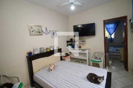 Quarto 1 de casa à venda com 3 quartos, 357m² em Brás de Pina, Rio de Janeiro