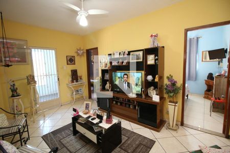 Sala de casa à venda com 3 quartos, 119m² em Brás de Pina, Rio de Janeiro