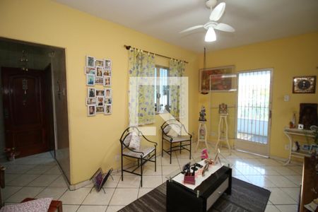 Sala de casa à venda com 3 quartos, 119m² em Brás de Pina, Rio de Janeiro