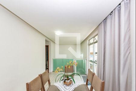 Apartamento à venda com 120m², 4 quartos e 2 vagas Apartamento à venda com 120m², 4 quartos e 2 vagasSala 2