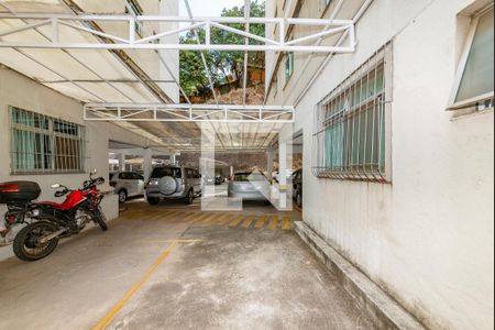Apartamento à venda com 120m², 4 quartos e 2 vagas Apartamento à venda com 120m², 4 quartos e 2 vagasGaragem