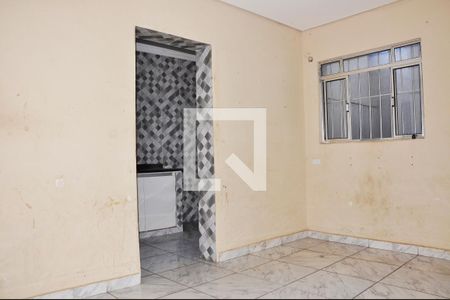 Sala de casa para alugar com 1 quarto, 150m² em Vila Marina, São Paulo