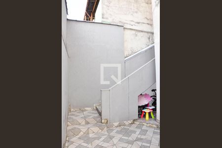  Escada Entrada/Saída de casa para alugar com 1 quarto, 150m² em Vila Marina, São Paulo