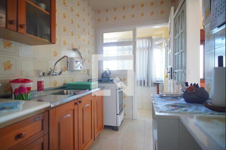 Cozinha de apartamento para alugar com 2 quartos, 90m² em Santa Maria Goretti, Porto Alegre