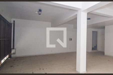 Garagem de casa à venda com 2 quartos, 250m² em Sétimo Céu, Porto Alegre