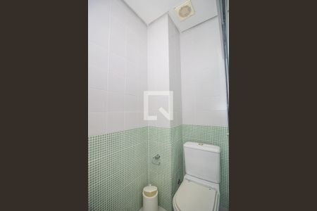 Banheiro da Suíte 1 de casa à venda com 2 quartos, 250m² em Sétimo Céu, Porto Alegre