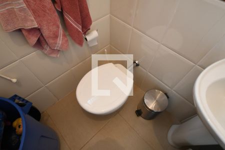 Banheiro de serviço de casa à venda com 3 quartos, 260m² em Parque das Flores, Campinas