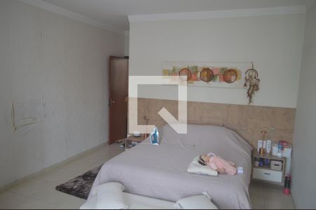 Casa para alugar com 134m², 2 quartos e 1 vagaSuíte