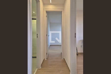 Corredor de apartamento para alugar com 2 quartos, 57m² em Recreio dos Bandeirantes, Rio de Janeiro