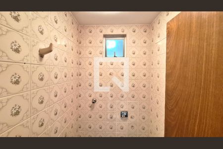 Lavabo de apartamento à venda com 3 quartos, 100m² em Vila Ipojuca, São Paulo