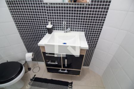 Banheiro de kitnet/studio para alugar com 1 quarto, 29m² em Campo Belo, São Paulo