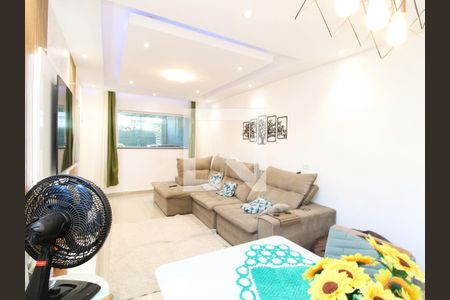 Sala de casa à venda com 2 quartos, 140m² em Vila Gustavo, São Paulo