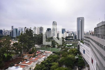 Vista da Suíte 1 de apartamento à venda com 3 quartos, 206m² em Jardim Panorama, São Paulo