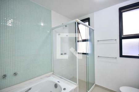 Banheiro da Suíte 3 de apartamento à venda com 3 quartos, 206m² em Jardim Panorama, São Paulo