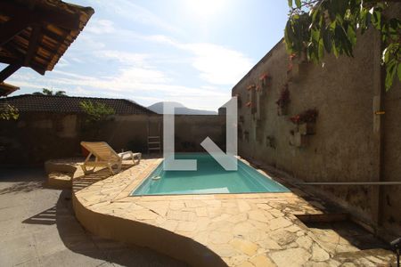 Casa de condomínio à venda com 160m², 3 quartos e 3 vagasÁrea comum - Piscina