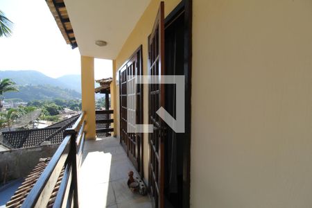 Casa de condomínio à venda com 160m², 3 quartos e 3 vagasVaranda do Quarto 1 que se comunica com quarto 2