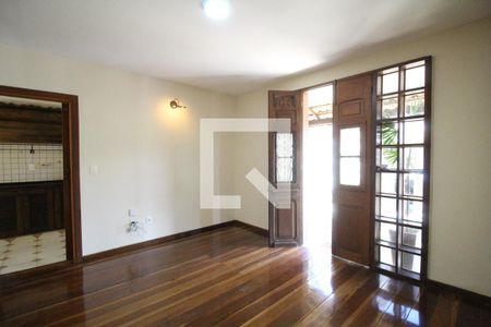 Sala de casa de condomínio à venda com 3 quartos, 160m² em Taquara, Rio de Janeiro