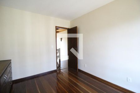 Casa de condomínio à venda com 160m², 3 quartos e 3 vagasQuarto 2