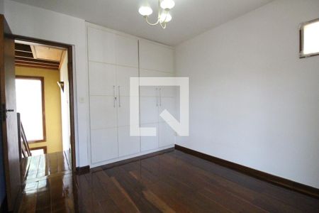 Casa de condomínio à venda com 160m², 3 quartos e 3 vagasQuarto 1