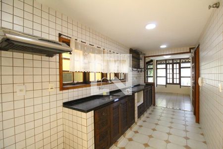 Casa de condomínio à venda com 160m², 3 quartos e 3 vagasCozinha
