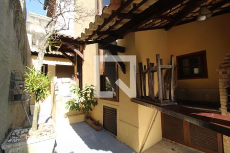Casa de condomínio à venda com 160m², 3 quartos e 3 vagasÁrea comum - Fundos da casa