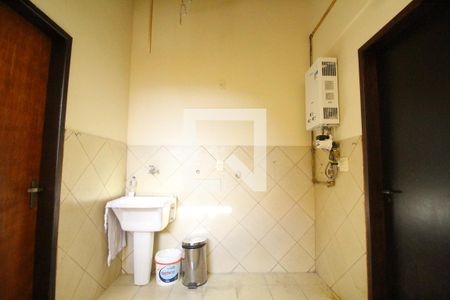 Casa de condomínio à venda com 160m², 3 quartos e 3 vagasÁrea de serviço