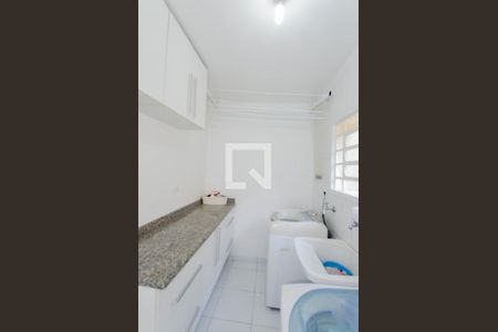 Área de Serviço de casa à venda com 3 quartos, 380m² em Jardim Santa Mena, Guarulhos