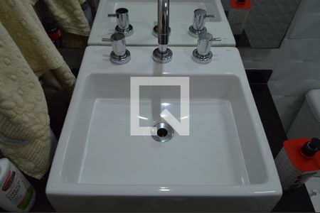 Apartamento à venda com 55m², 2 quartos e 1 vagaBanheiro 2