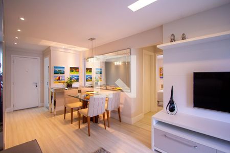 Sala de apartamento à venda com 2 quartos, 90m² em Itaipu, Niterói