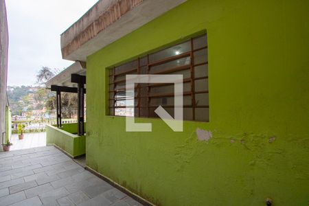 Corredor de casa à venda com 3 quartos, 240m² em Condomínio Maracanã, Santo André