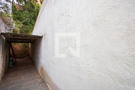 Corredor de casa à venda com 3 quartos, 240m² em Condomínio Maracanã, Santo André