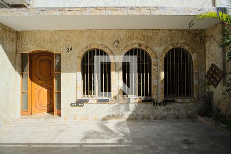Garagem de casa à venda com 3 quartos, 150m² em Vila Gomes Cardim, São Paulo