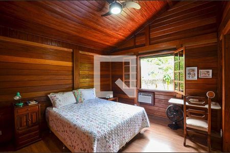 Casa à venda com 4 quartos, 197m² em Pendotiba, Niterói