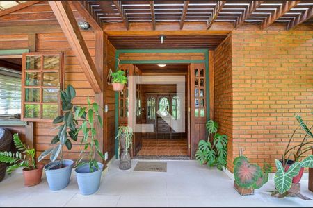 Casa à venda com 4 quartos, 197m² em Pendotiba, Niterói