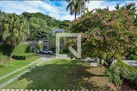 Casa à venda com 4 quartos, 197m² em Pendotiba, Niterói