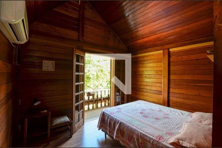 Casa à venda com 4 quartos, 197m² em Pendotiba, Niterói