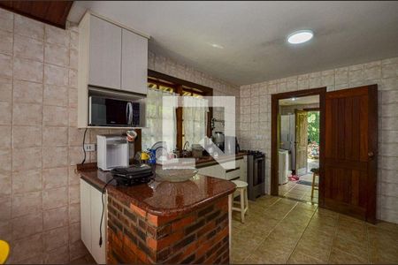 Casa à venda com 4 quartos, 197m² em Pendotiba, Niterói