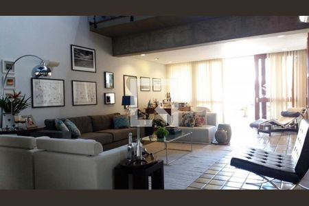 Casa à venda com 4 quartos, 292m² em Jardim da Saúde, São Paulo