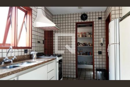 Casa à venda com 4 quartos, 292m² em Jardim da Saúde, São Paulo