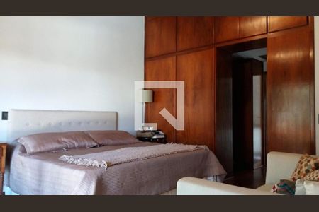 Casa à venda com 4 quartos, 292m² em Jardim da Saúde, São Paulo