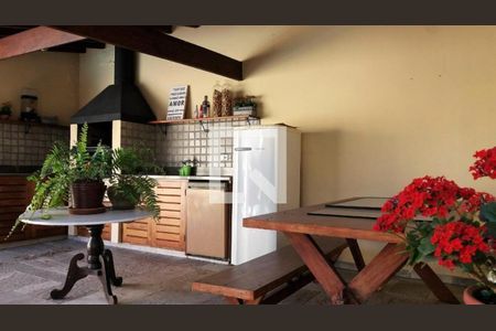 Casa à venda com 4 quartos, 292m² em Jardim da Saúde, São Paulo