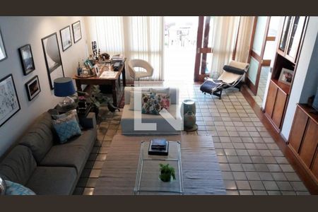 Casa à venda com 4 quartos, 292m² em Jardim da Saúde, São Paulo