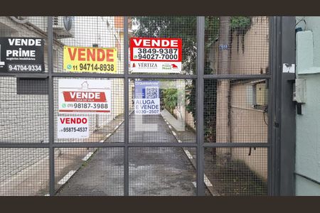 Casa à venda com 119m², 2 quartos e 1 vaga Casa à venda com 119m², 2 quartos e 1 vagaFachada - Placa instalada
