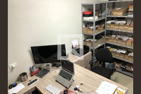 Casa à venda com 3 quartos, 193m² em Vila Carrão, São Paulo