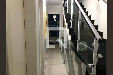 Casa à venda com 3 quartos, 193m² em Vila Carrão, São Paulo