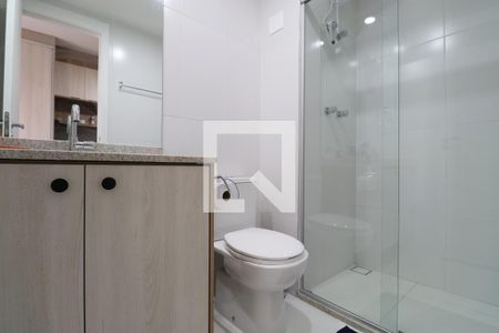 Banheiro de apartamento para alugar com 1 quarto, 28m² em Pompeia, São Paulo