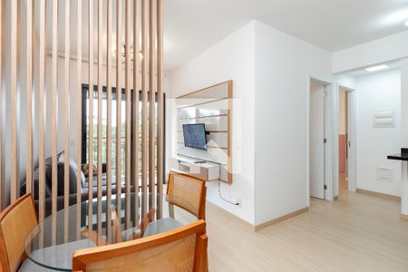 Sala de apartamento para alugar com 2 quartos, 45m² em Santo Amaro, São Paulo